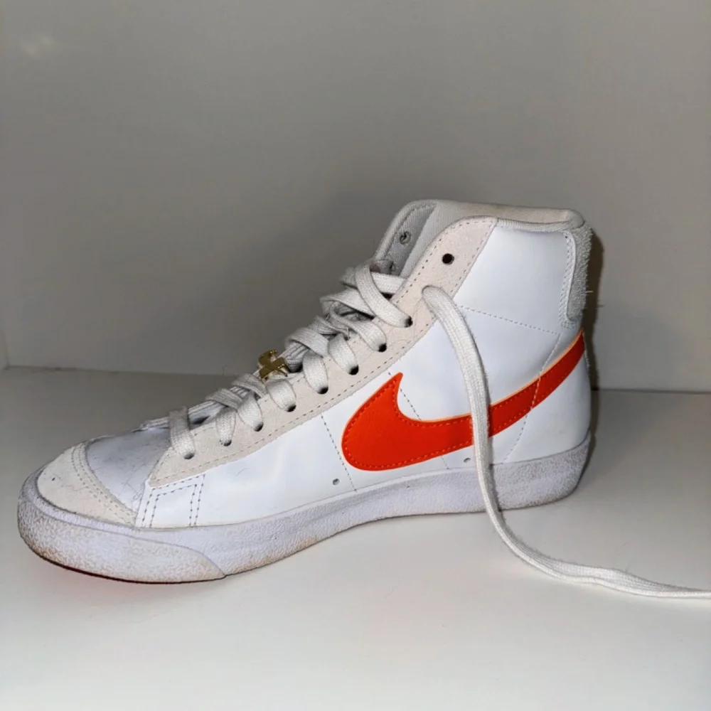 Nike Blazer Mid 77 SE - Picture 5 of 12